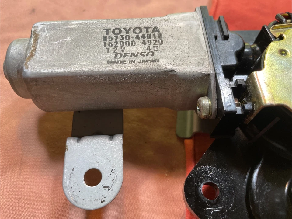 2003-2008 丰田卡罗拉矩阵天窗电机原始设备制造商 85730-44010 Denso 162000-4920 — 第 4/4 张图片