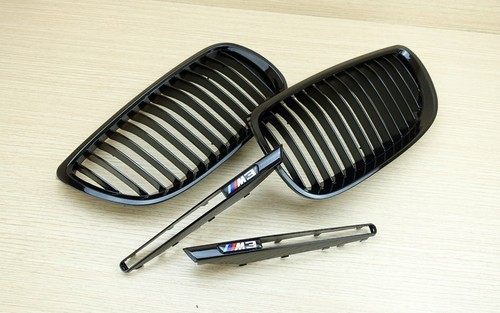 Gloss Black Side Fender and Gloss Black Front Grille Fits BMW E92 E93 E90 M3 ABS - Foto 2 di 5