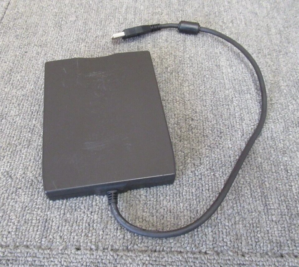 Compaq 19308801-28 254304-001 USB 3.5" External Slim Portable Flopply Drive - Image 3 of 4
