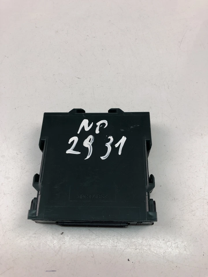 TOYOTA CAMRY V7 Control Unit 89340-33270 2019 23064696 - Image 2 of 4