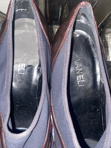 Vaneli  Black Fabric W/ Bronze Trim Leather Sole Pumps Vero Cucio Shoes Size 9M - Picture 12 of 12