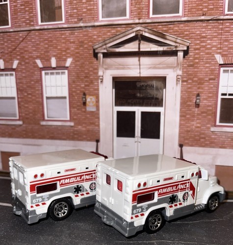 Lot Of 2 Matchbox City Ambulance International Harvester White NLFFP 1:64 Dicast - Picture 6 of 12