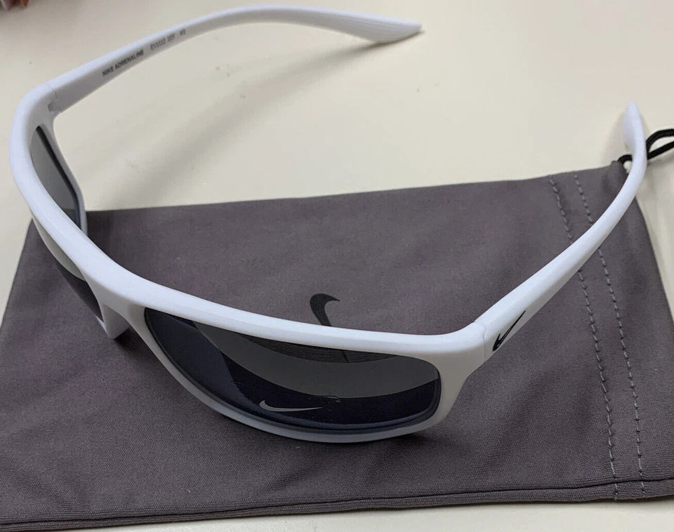 Nuevo NIKE - ADRENALINE - EV1112 107 - BLANCO MATE - GAFAS DE SOL PARA HOMBRE - 68/20/135mm Foto 3 de 3