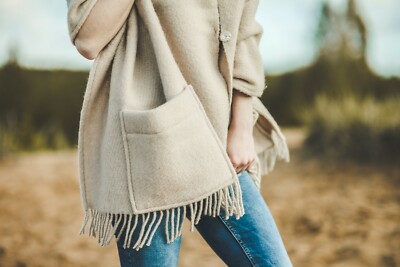 Schal mit Taschen Halstuch groß Strick Damen Fransen Strick Poncho