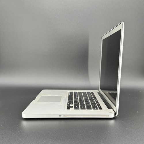 Apple MacBook Pro 15-inch May 2011 2GHz Quad-Core Intel Core i7 (MC721LL/A) - Picture 6 of 6