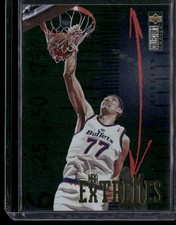 1995-96 Collector's Choice English II #E9 Gheorghe Muresan NBA Extremes