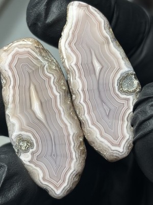 Beautiful Laguna Agate Pair Parallax Banding Quartz