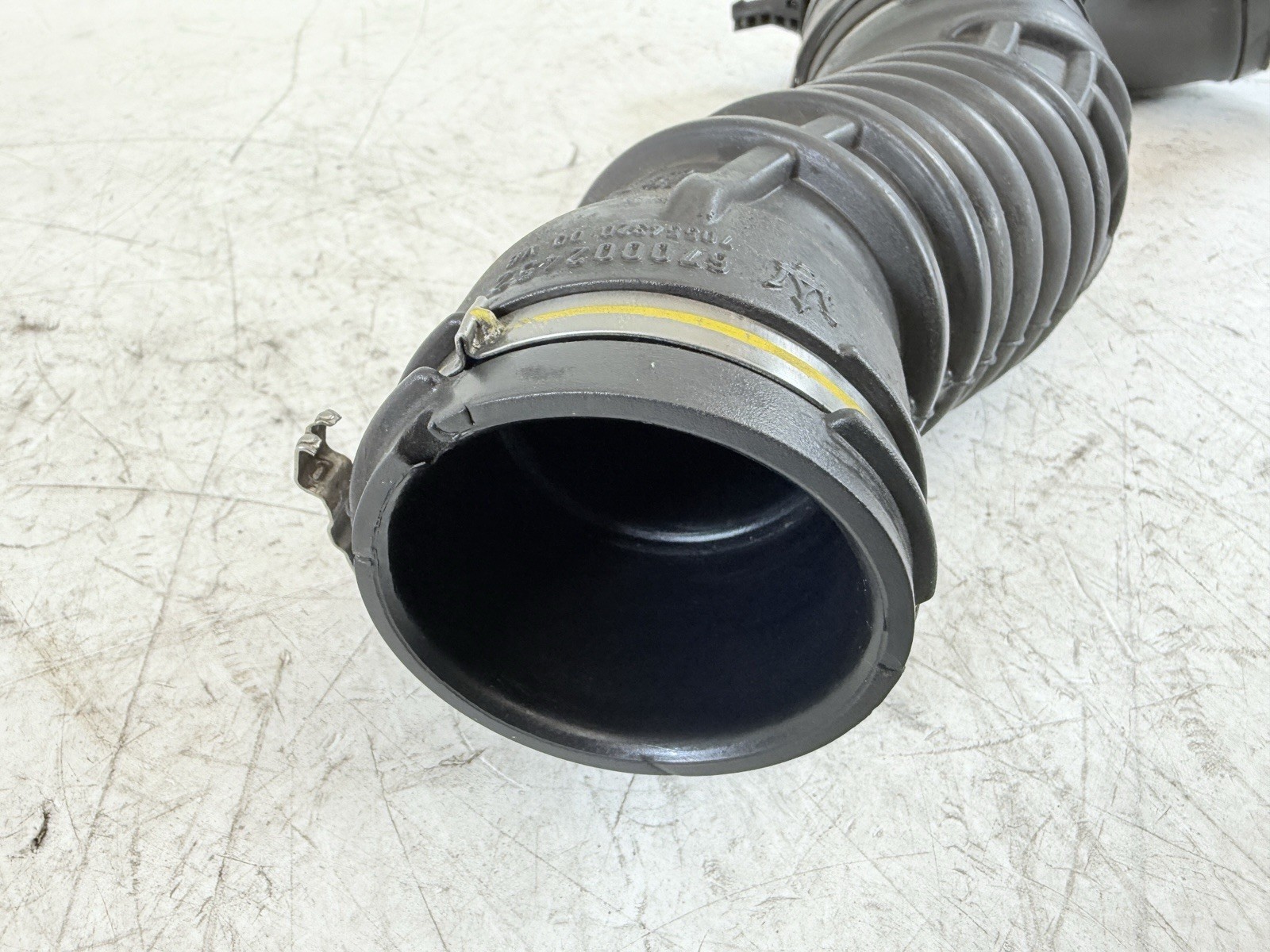 2014-2023 Maserati Ghibli Quattroporte Left Side Air Intake Duct Pipe Hose OEM