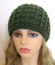 HANDMADE BEANIE HAT CAP CHEMO MEDIUM GREEN WAFFLE TEXTURED CROCHET ACRYLIC