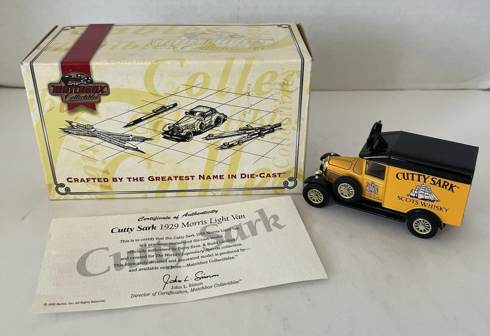 Matchbox Models Of Yesteryear YYM37791 Morris Light Van Cutty Sark Scots Whisky Foto 2 de 4