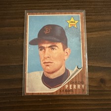1962 TOPPS BASEBALL GAYLORD PERRY ROOKIE CARD #199. rookie card picture