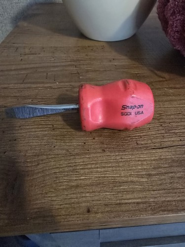 Snap On Flat Tip Stubby Screwdriver Red Hard Handle SGD1 - Bild 1 von 4