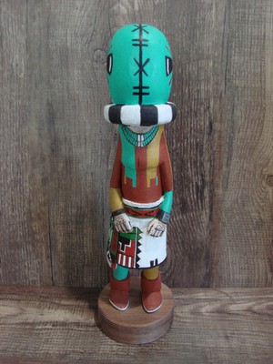 Hopi indische handgeschnitzte Rassel Shalako Kachina Tänzerin von Wilmer Kaye