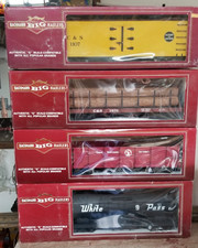 Bachmann Rolling stock freight cars , NOS, G scale, NEW, Plastic Wheels