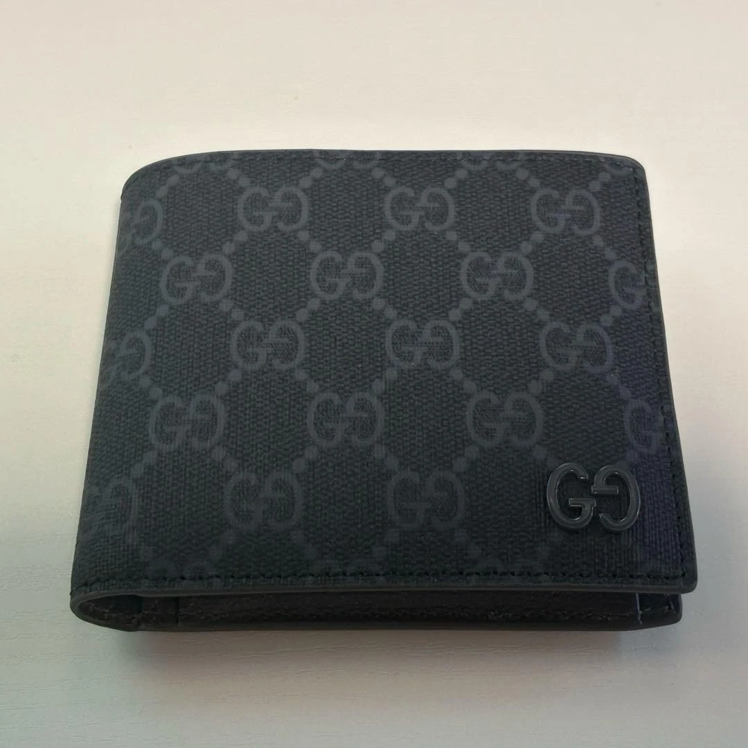 Authentique Portefeuille Gucci Couleur Gris Foncé GG Supreme Fashion L11cm H9cm Bi pli