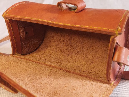 Vintage Small Brown / Tan Cylinder Shoulder Purse / Shoulder Bag - Picture 6 of 11
