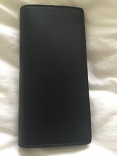 Brand New Louis Vuitton Mens Brazza Nomade Leather Navy Wallet (M85007)