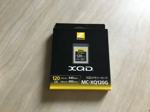 Scheda di memoria Nikon MC-XQ120G XQD 64 GB per Z7 Z6 D850 D500 - Foto 1 di 1