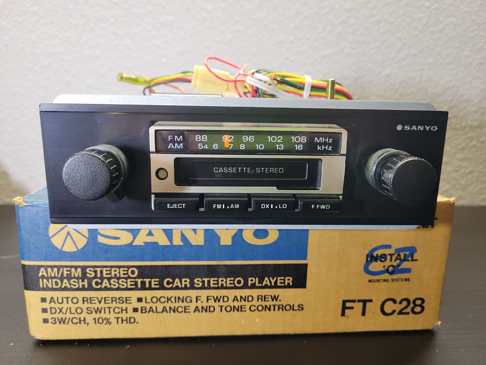 VINTAGE Sanyo FTC2 AM/FM Radio Cassette Car Stereo Player Tape Deck
