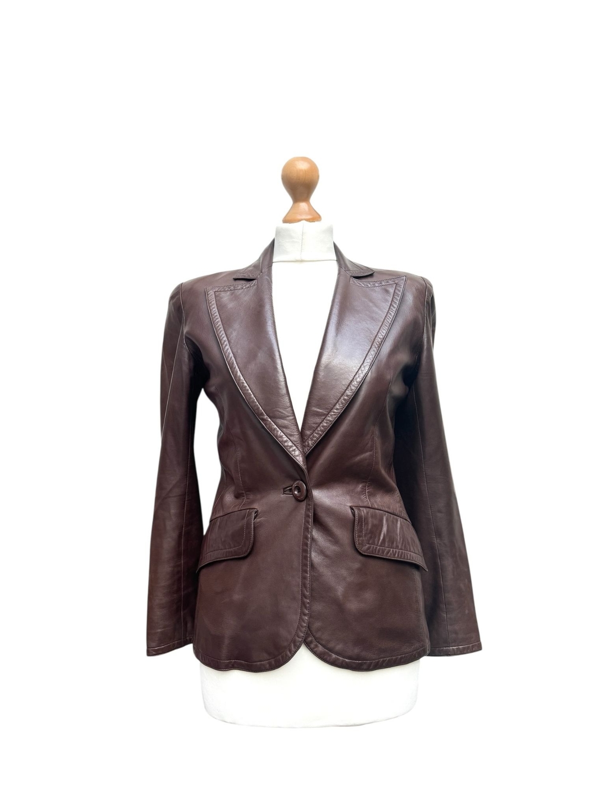 Giacca sartoriale Yves Saint Laurent anni 70 in pelle marrone taglia FR 36 S