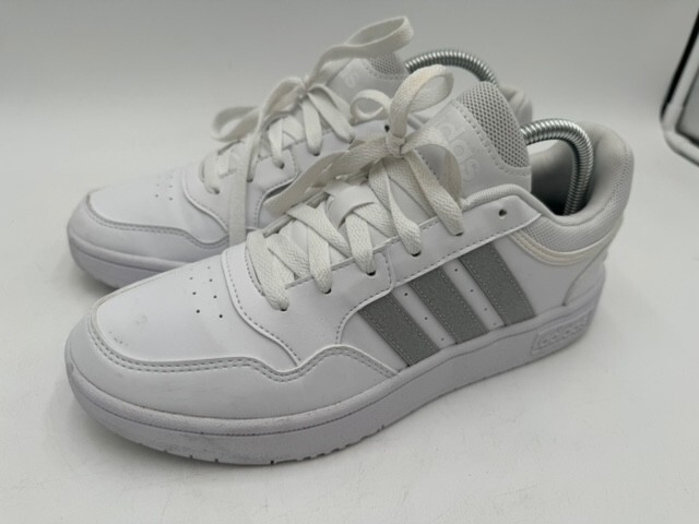 ADIDAS WOMENS HOOPS 3.0 BASKETBALL SHOE WHITE SILVER SIZE 8.5 ADIDAS WOMENS HOOPS 3.0 BASKETBALL SHOE WHITE SILVER SIZE 8.5