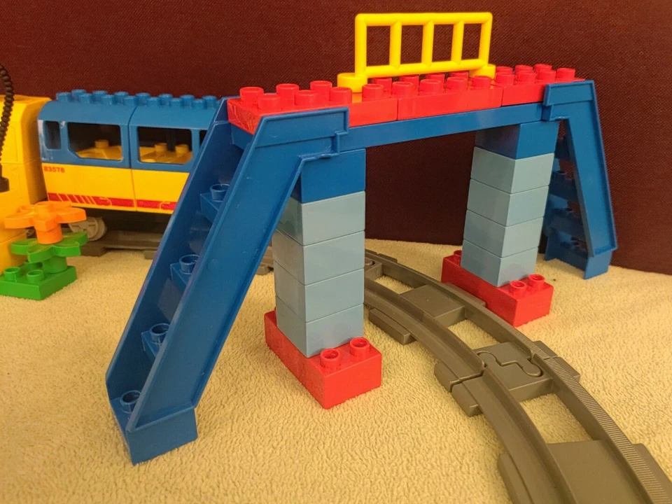 Lego Duplo 5608 - Le Train électrique - Complet - Starter Set Locomotive rails - Bild 4 von 4