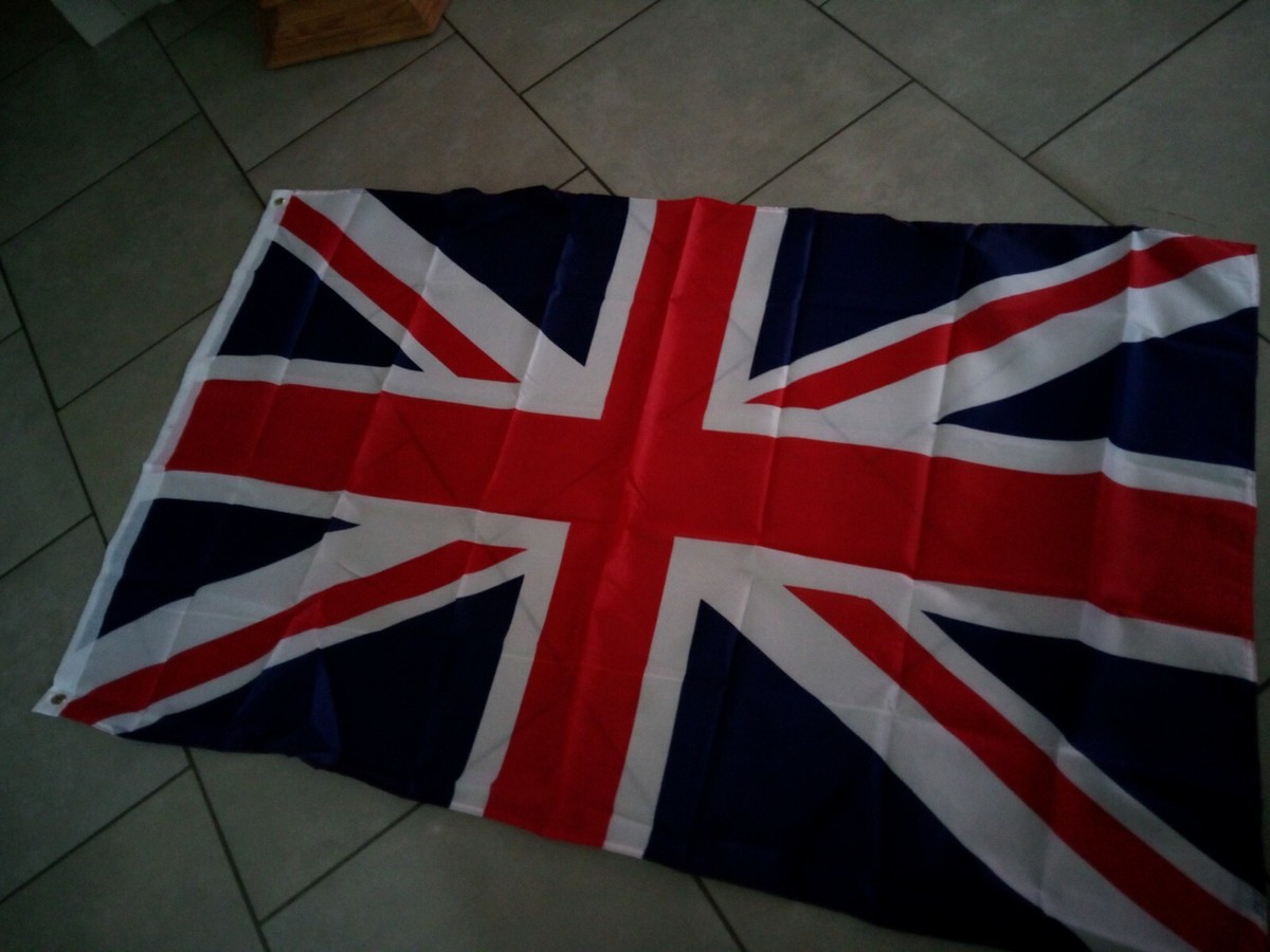 Drapeau Belgique 45x30 Cm - Pavillon Nautique En Maille Bloquée, Résistant Aux Intempéries, Avec Anneaux Plastiques