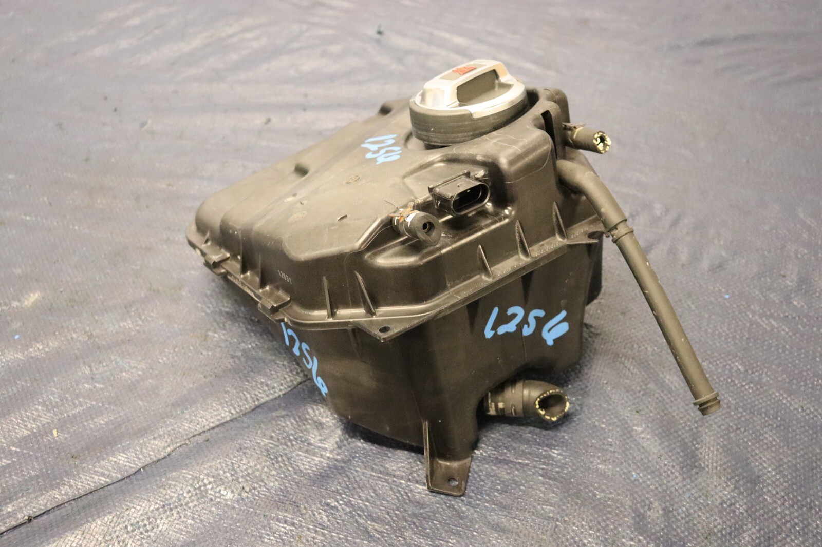2012 AUDI R8 5.2 QUATTRO SPYDER V10 OEM RADIATOR OVERFLOW RESERVOIR #1256