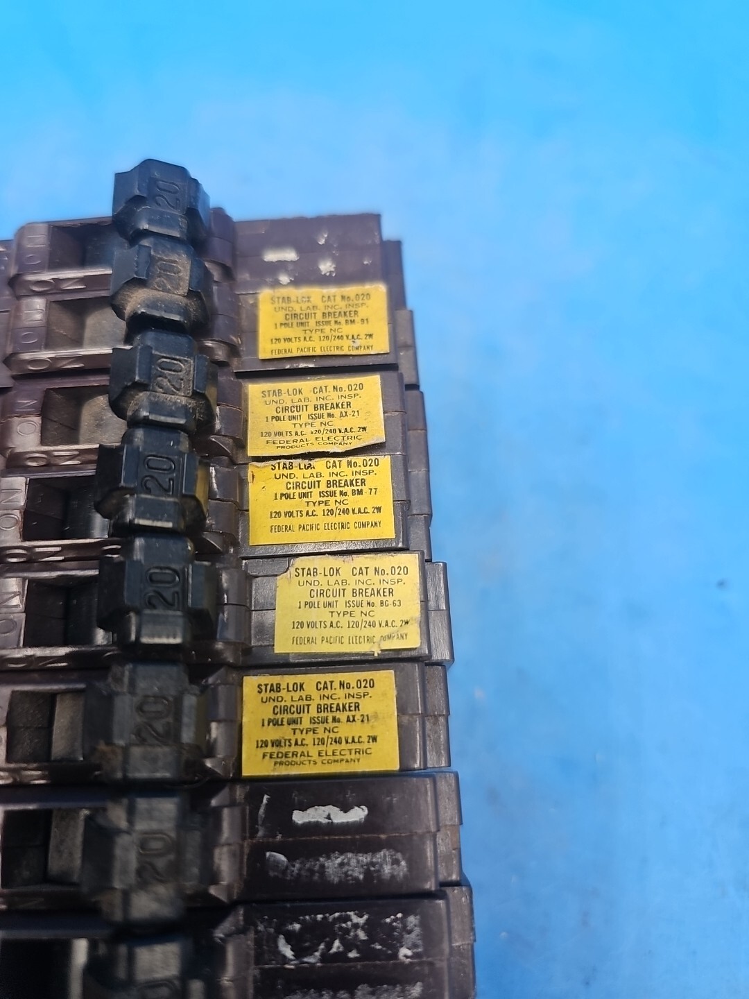LOT OF 10 Federal Pacific FPE NC120 20 Amp 1 Pole Stab-Lok Circuit Breakers.