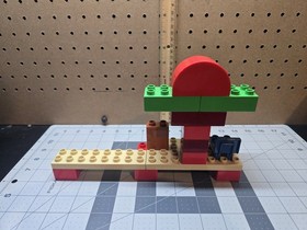 LEGO Duplo 2005 Thomas and Friends: Thomas Load And Carry Train Set Incomplete