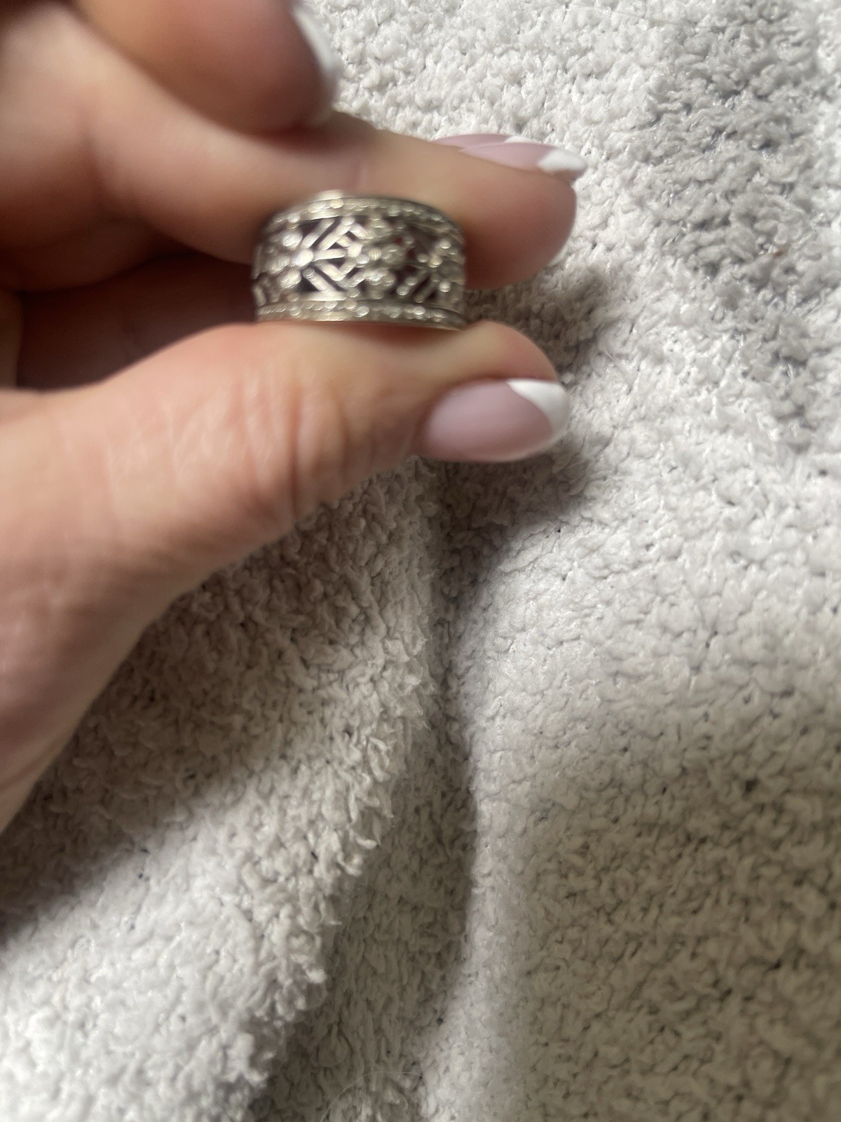 14k White Gold Diamond Band Ring – Wide Heavy Vintage Filigree