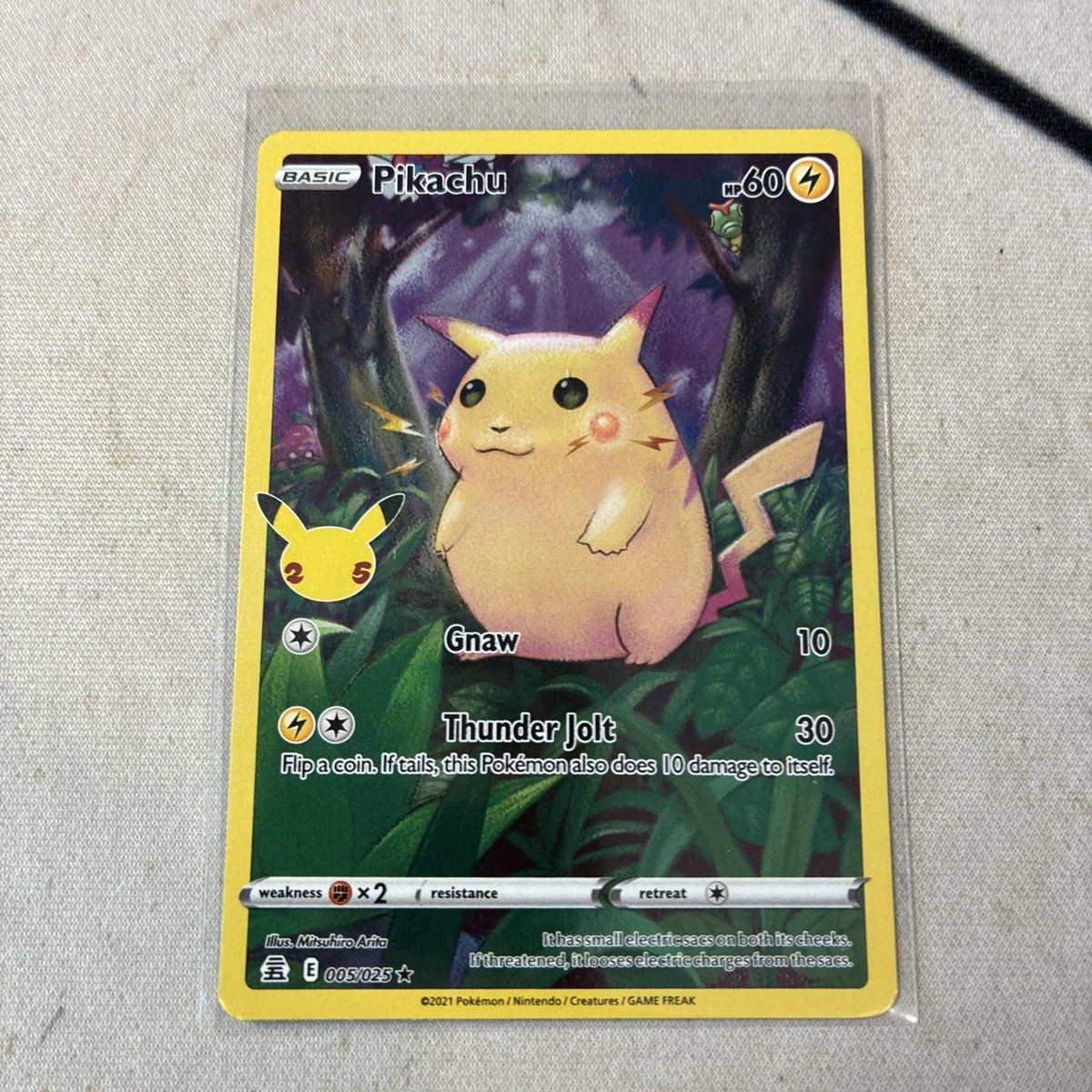 Pokemon TCG Celebrations Pikachu Full Art Holo 05/25 25th Anniversary LP Pokemon TCG Celebrations Pikachu Full Art Holo 05/25 25th Anniversary LP