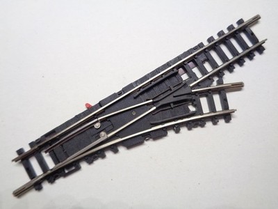 MINITRIX 14953 / 4953 Weiche R 24° 104,2mm (22203)