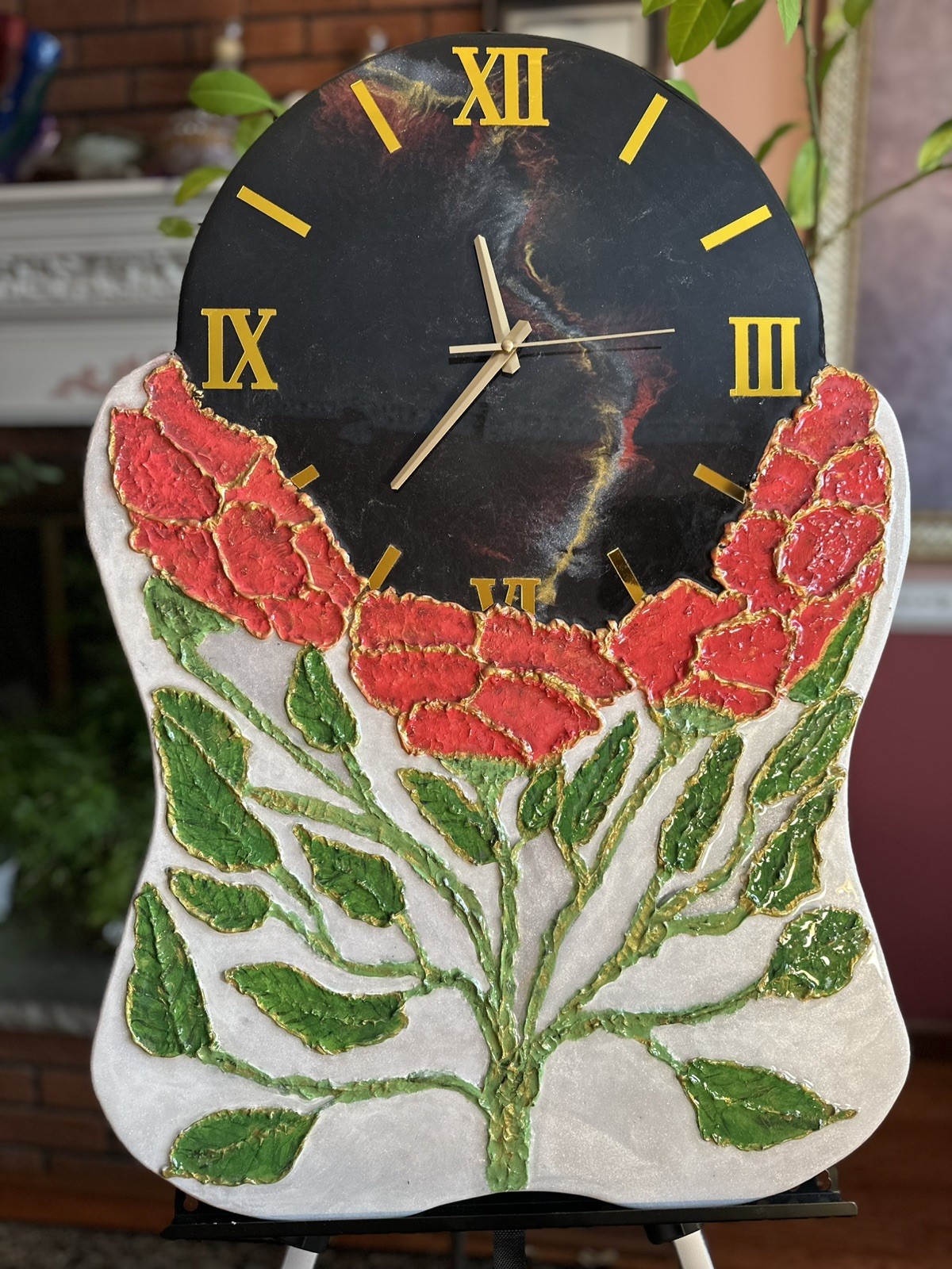 Handcrafted Floral Resin Wall Clock Sculptural Art Red Flowers Luxury Home Décor