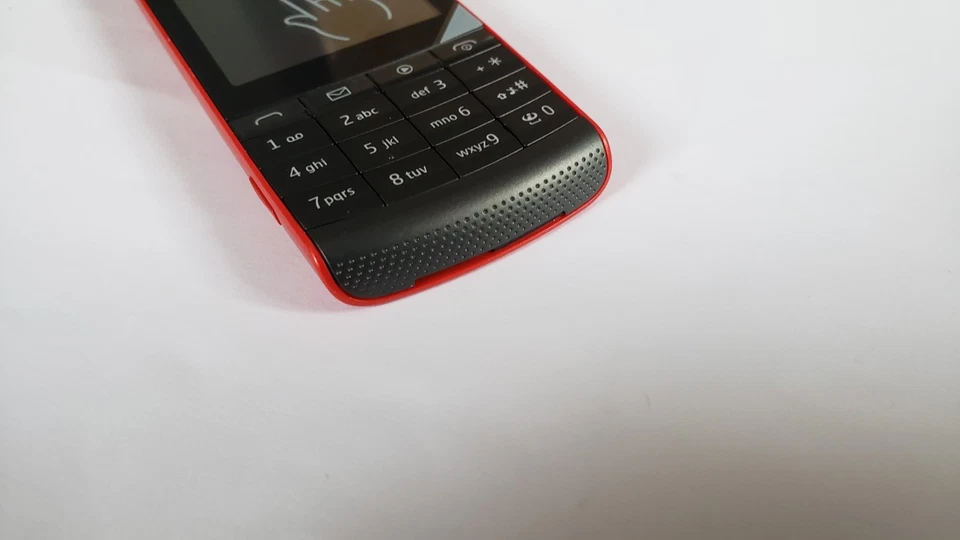 Nokia X3-02 Touch & Type (Unlocked) Mobile Phone Black & Red - Image 4 of 4