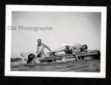 3 MEN SEXY SWIMSUITS LAKE PLAYING AROUND SWIMMING OLD/VINTAGE PHOTO- E494