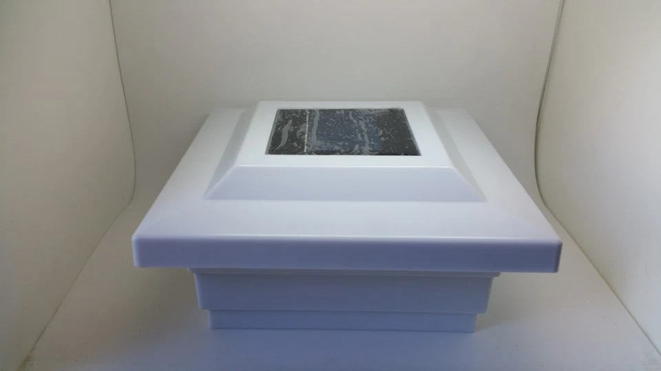 1-Pk Solar White Cap Light With 4 Bright White SMD LED For 5"x5" PVC/Vinyl Post - Image 3 of 4
