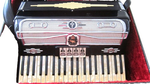 YAMAHA Accordion S-32B Red Keyboard 32. Made in Japan | eBay