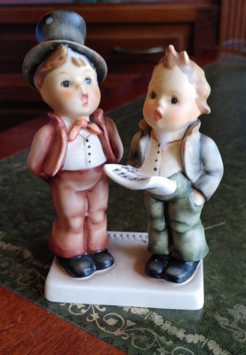 Hummel Figur 130 ''Duett, Sängerpaar''  13cm Stempel ''W.Germany''