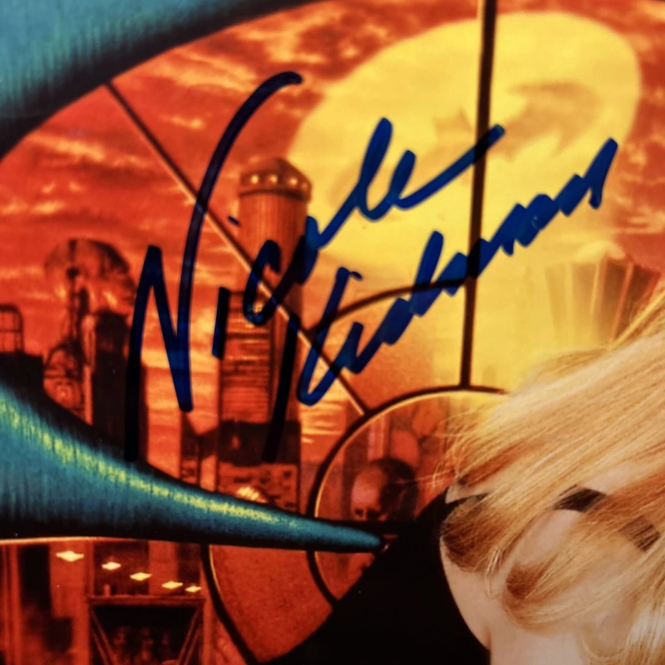 Stunning BATMAN FOREVER Nicole Kidman 8x10 Authentic Hand Signed Photo + COA - Image 4 of 4