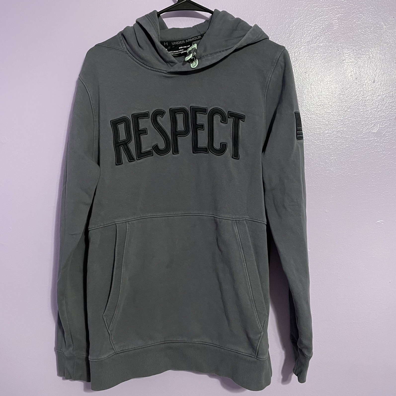 Under Armour Project Rock Respect Flag Coldgear Hoodie Sweatshirt Mens L Fitted