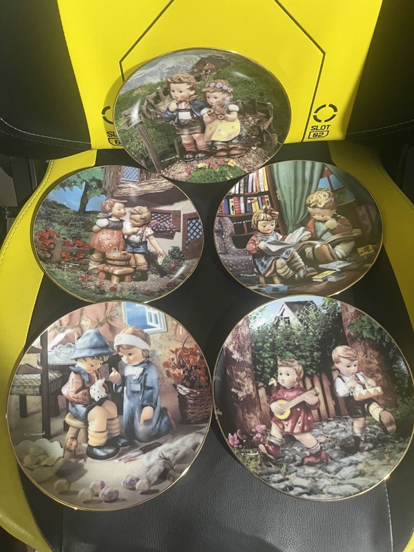 Danbury Mint M.J. Hummel "Little Companions" 1992 Collector Plates (LOT OF 5)