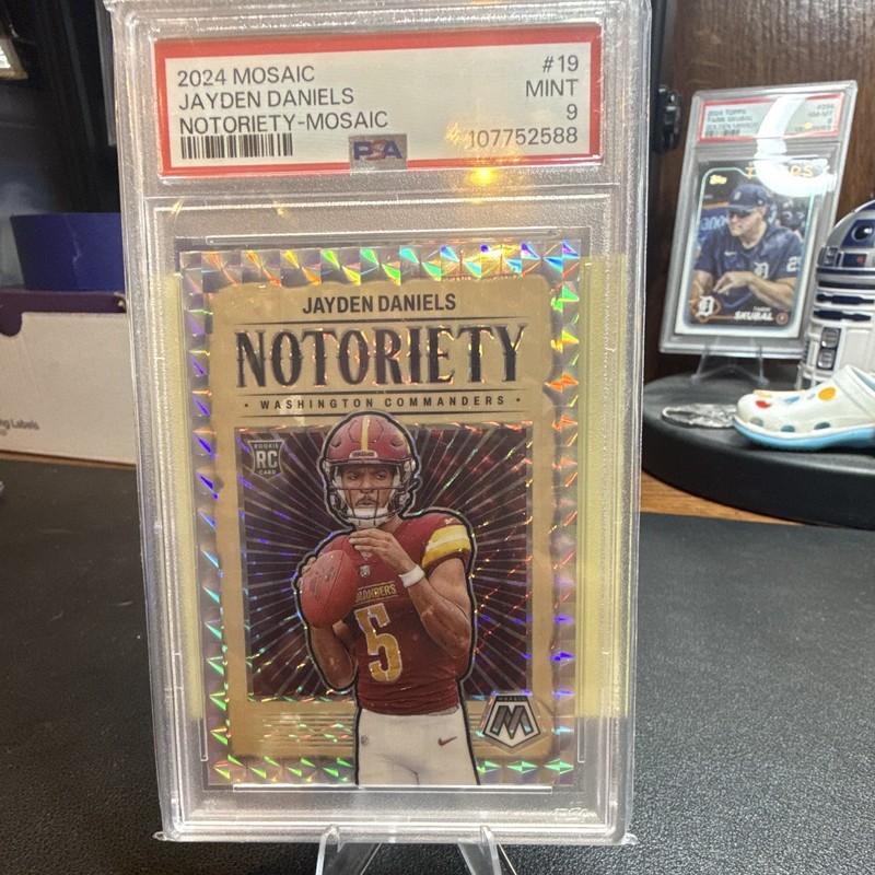 Panini 2024 Mosaic Jayden Daniels Notoriety #19 Mosaic Prizm RC PSA 9