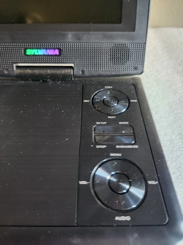 Sylvania 7" Portable DVD Player Model SDVD7040-Black-D Tested Works No Cord - Image 2 of 4