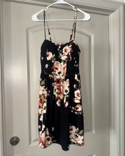 Small Xhilaration black and floral print dress with pockets
