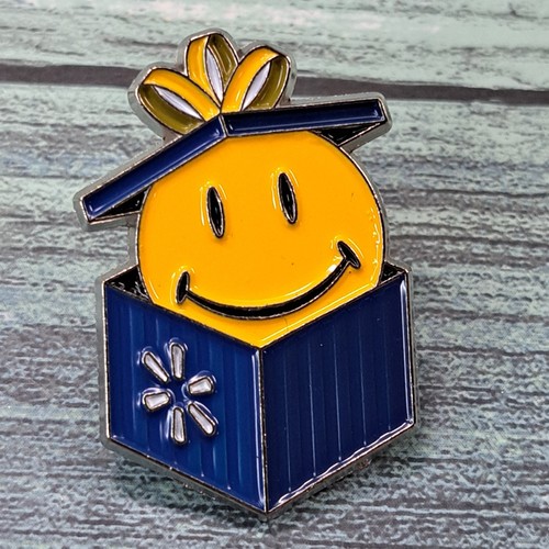 Walmart Employee Associate Pin - Smiley Gift Box Present