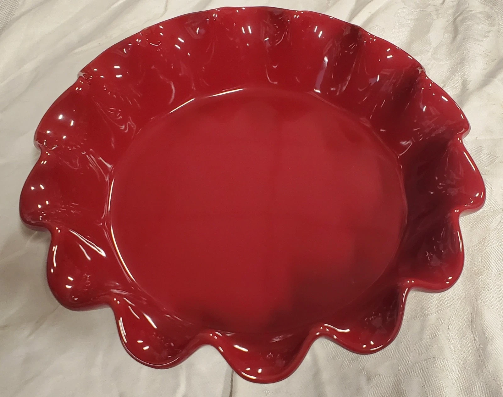Stoneware pie dish
