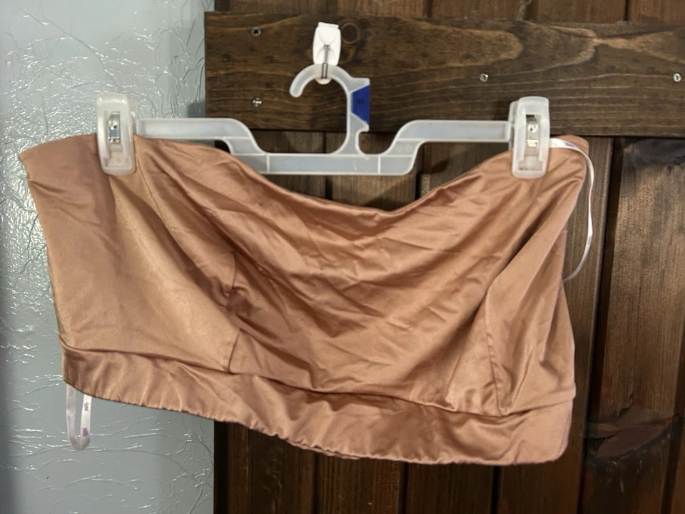 Sujetador bandeau moldeador Yitty Headliner 6x Foto 2 de 4