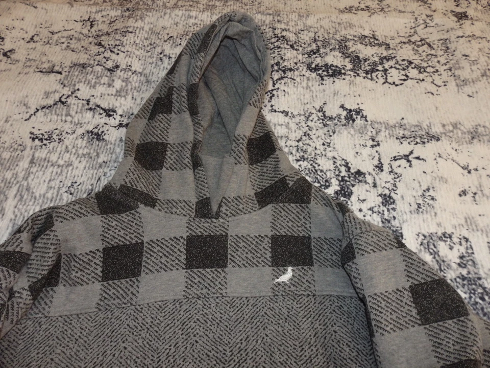 RARO Moletom Xadrez Masculino Staple Pigeon Cinza Preto Tamanho Extra Grande Excelente Estado Usado - Imagem 2 de 4