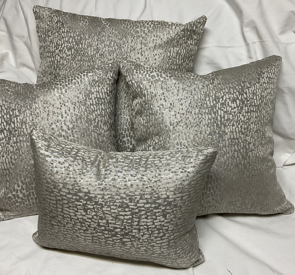 ANTELOPE PRINT PILLOW COVERS